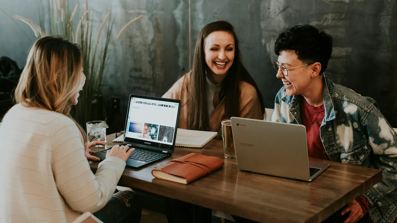 Membres du bureau et du conseil d'administration de l'association SOAR